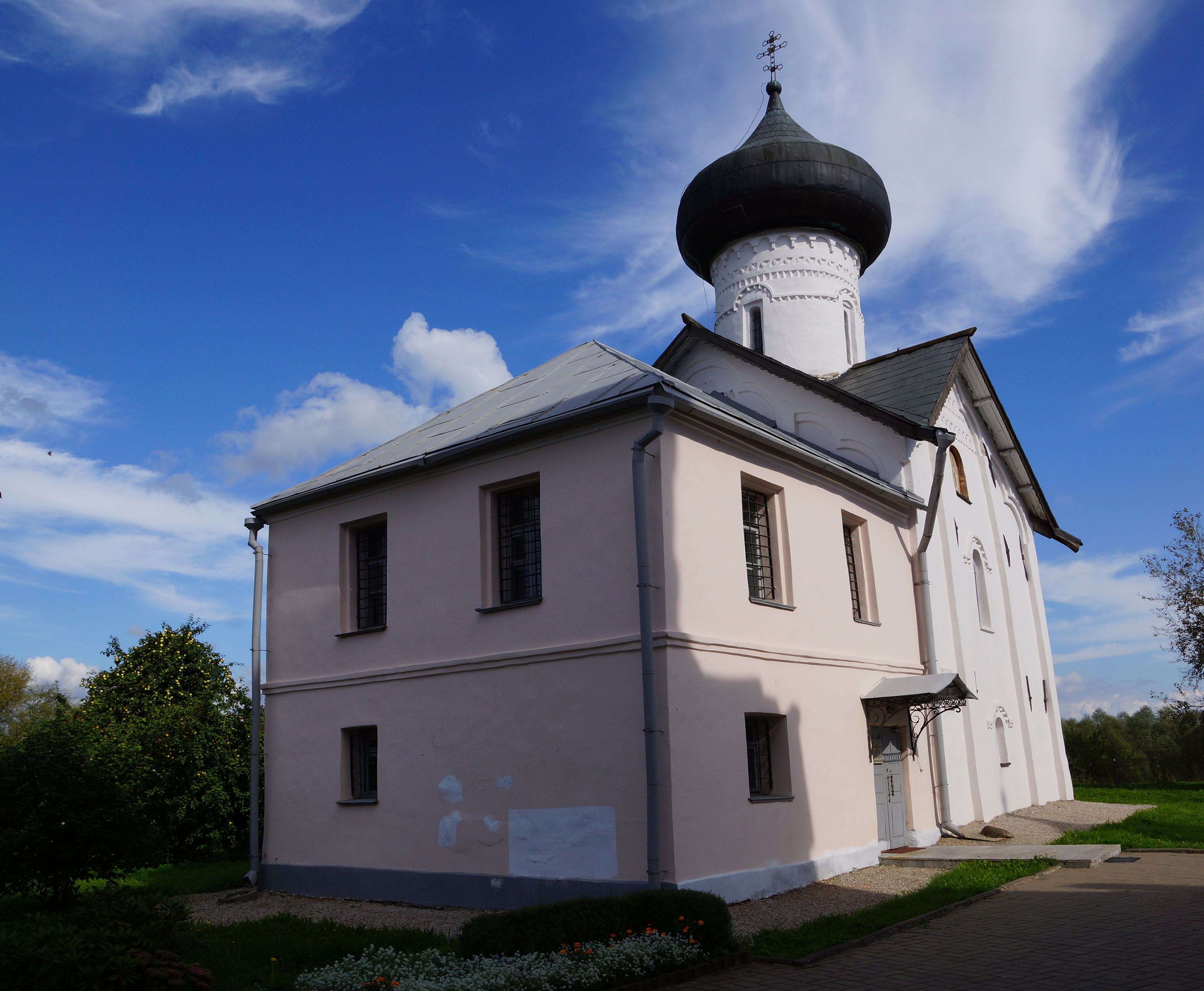Церковь Симеона Богоприимца Новгород